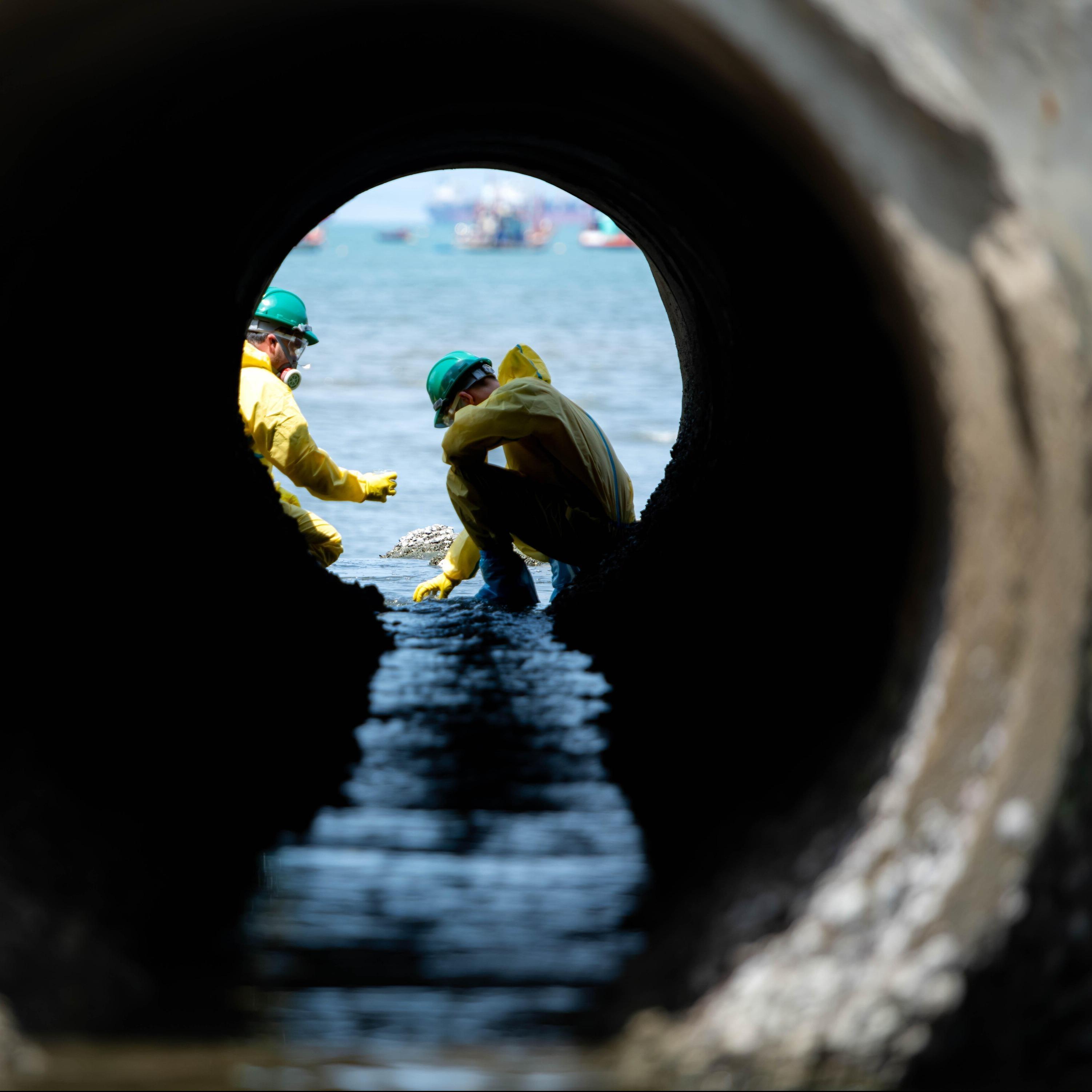Abwasser im leeren Fluss: Gewässern entgleitet bei Niedrigwasser die Selbstreinigung