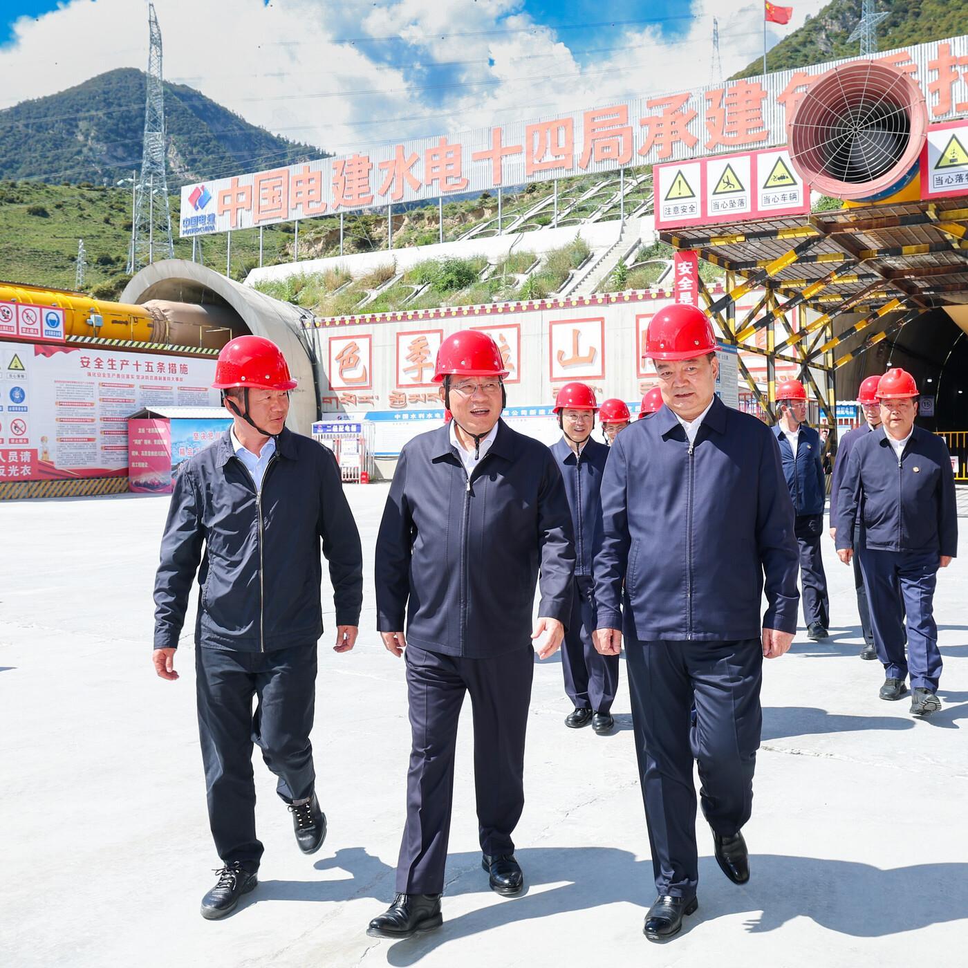 Nyingchi-Projekt: China baut einen Mega-Staudamm - eine Katastrophe mit Ansage?