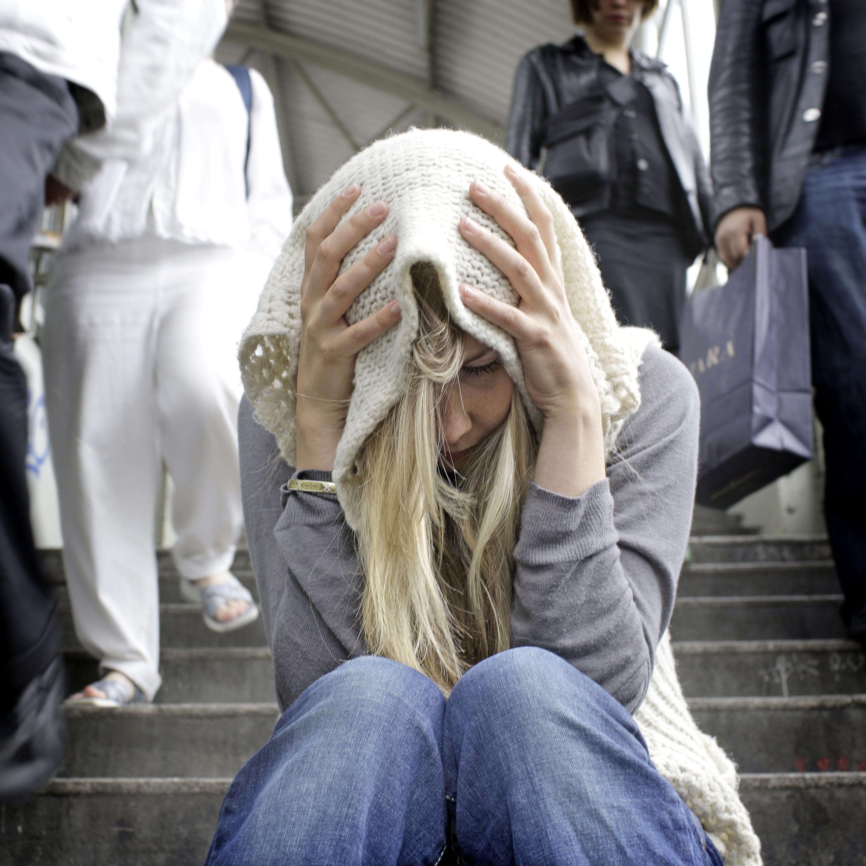 Globale Einsamkeitswelle plagt junge Menschen - so schädlich wie 15 Zigaretten täglich